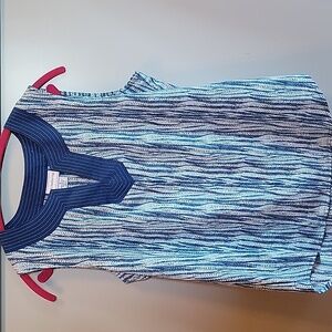 Liz Claiborne sleeveless shirt
